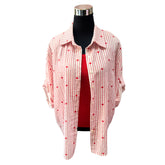 Blusa Oversize Listada Con Corazones Y Abotonada